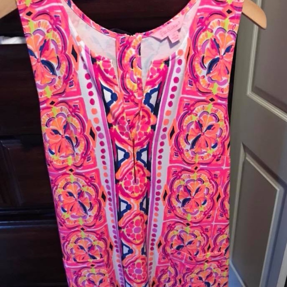 Lilly Rock House Stretch Shift